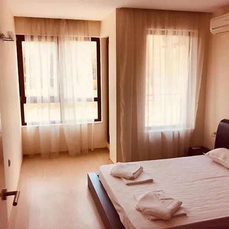 Sirena Sea View * Golden Sands