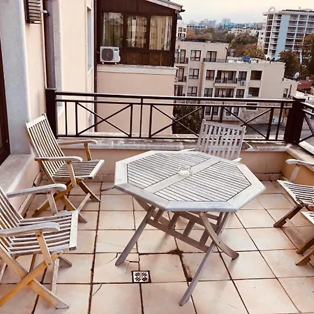 Sirena Sea View Golden Sands